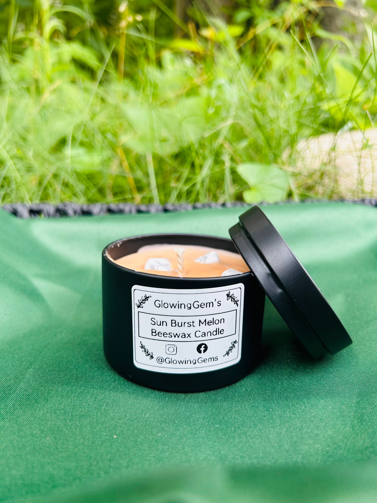 Hand-Poured Sun Burst Melon Beeswax Candle! (4oz)