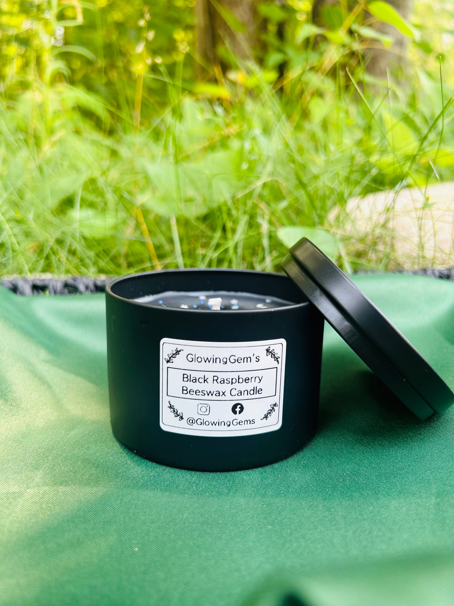 Hand-Poured Black Raspberry Beeswax Candle! (8oz - 4oz)
