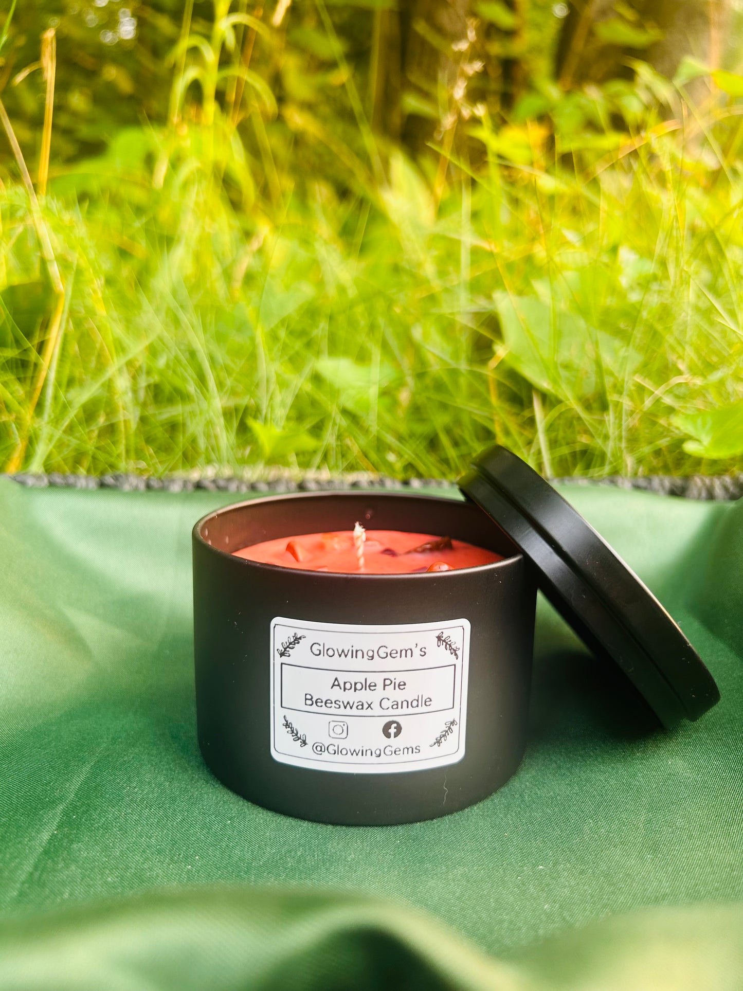 Hand-Poured Apple Pie Beeswax Candles! (4oz-8oz)