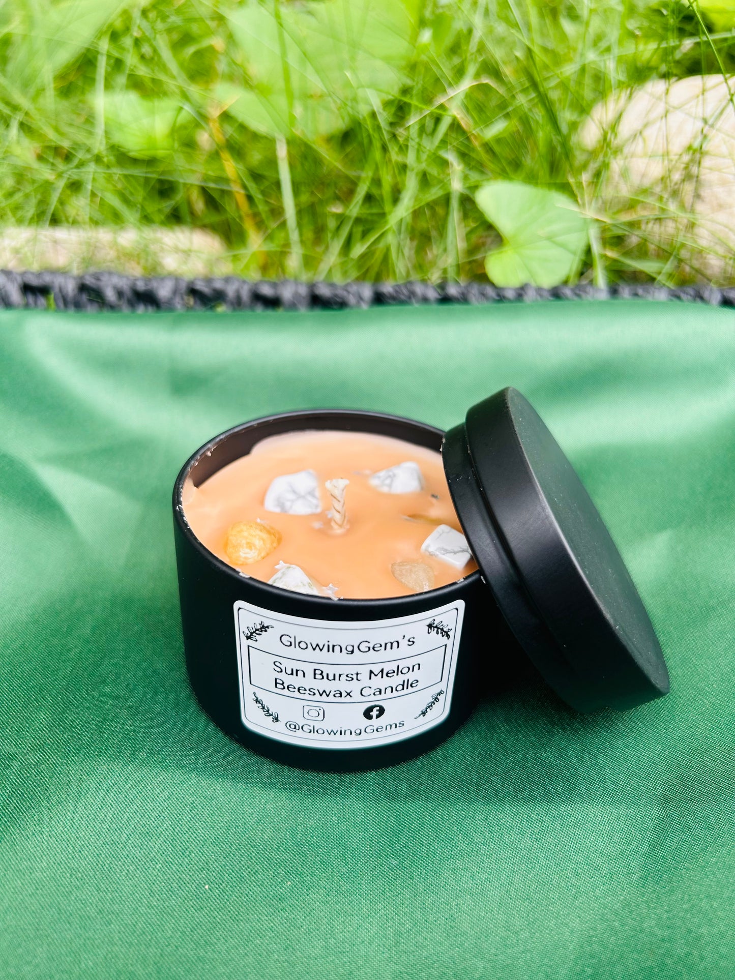 Hand-Poured Sun Burst Melon Beeswax Candle! (4oz)